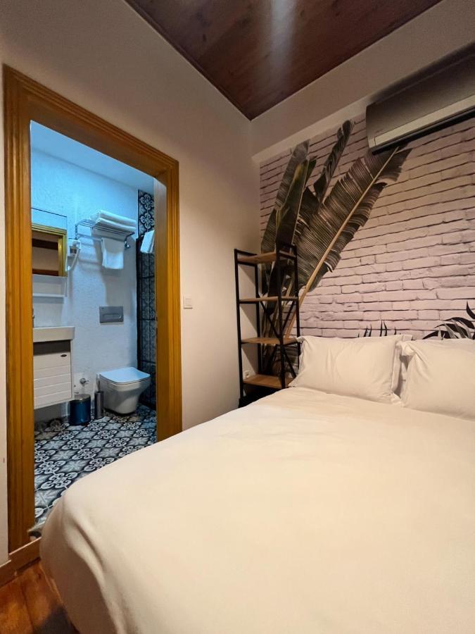 Dimora Kadikoey Otel *